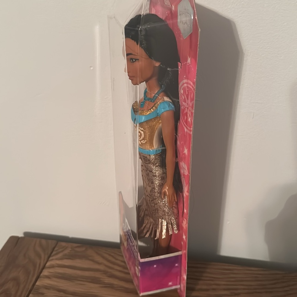 Disney Princess Pocahontas. New - Picture 4 of 5